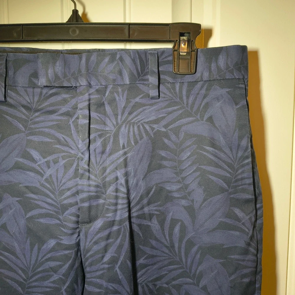 Banana Republic Mens Tapered Fit Chino Pants Navy Blue Palm Leaf Print 32x30